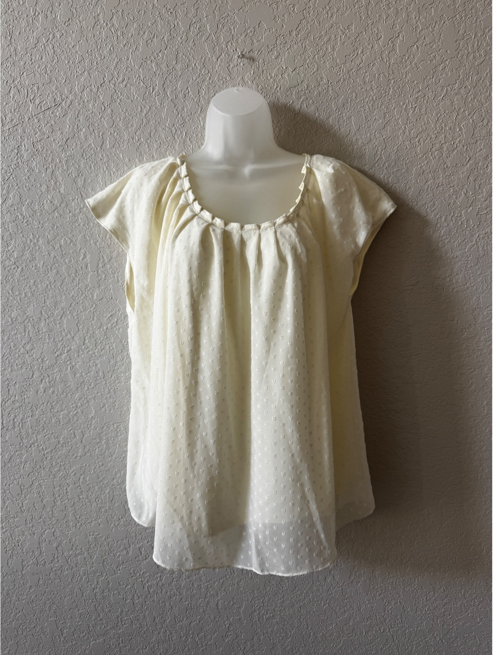 LC Lauren Conrad Women’s XXL Ivory Swiss Dot Ruffle Bow Back Blouse